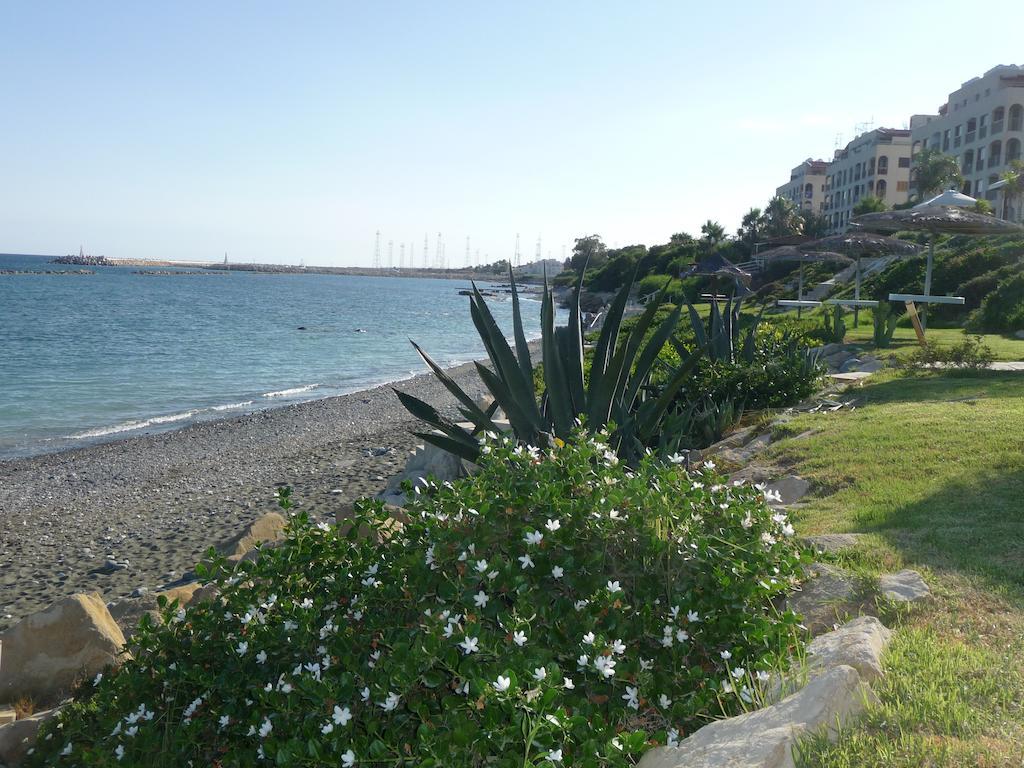 Zygi Beachfront Villa Exteriér fotografie
